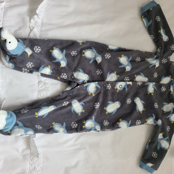 8 Sleepers (3-6mths) - Picture 3 of 3